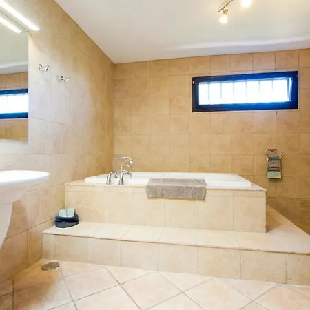Villa Playa Blanca Sleeps 12 Pool Wifi